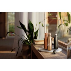 Garrafa em aço inox com acabamento metálico 510 mL Personalizado Garrafa em aço inox com acabamento metálico 510 mL Personalizado